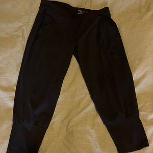 Sweaty Betty Gary Trouser Cropped Yoga Pant 24"